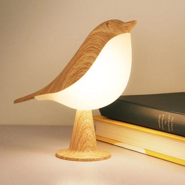 luminaire en bois forme oiseau décoratif