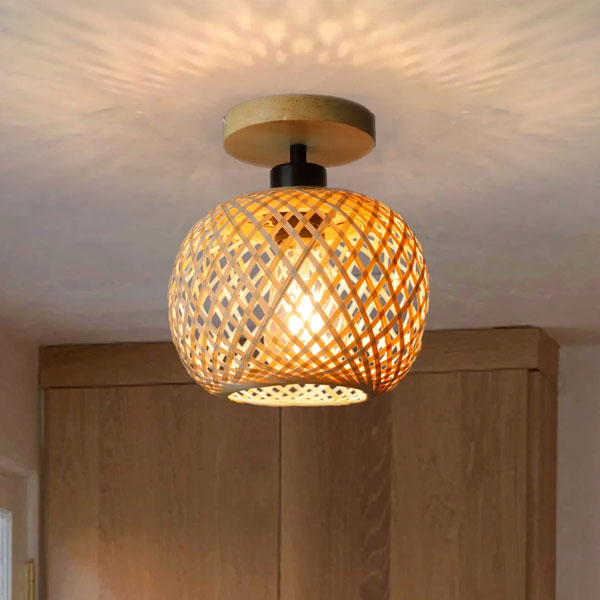 Plafonnier naturel en bambou avec lumière tamisée