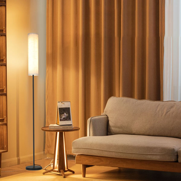 lampadaire salon noir dimmable tissu