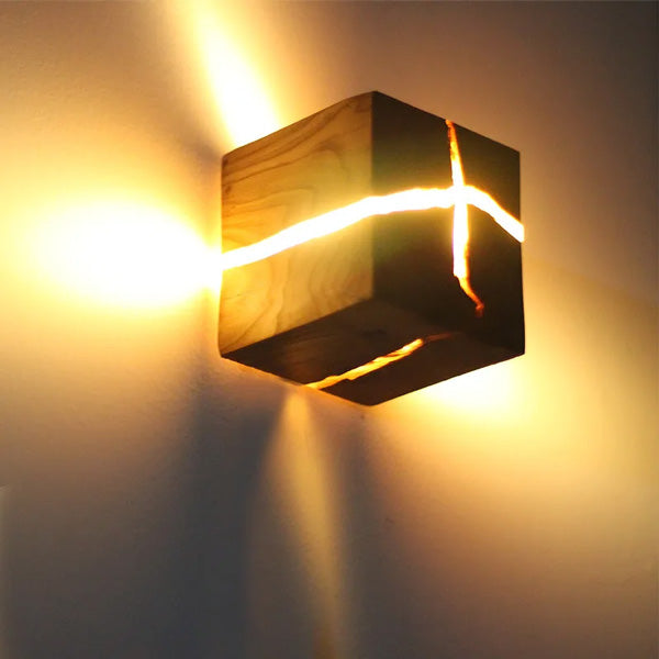 Cube lumineux en bois