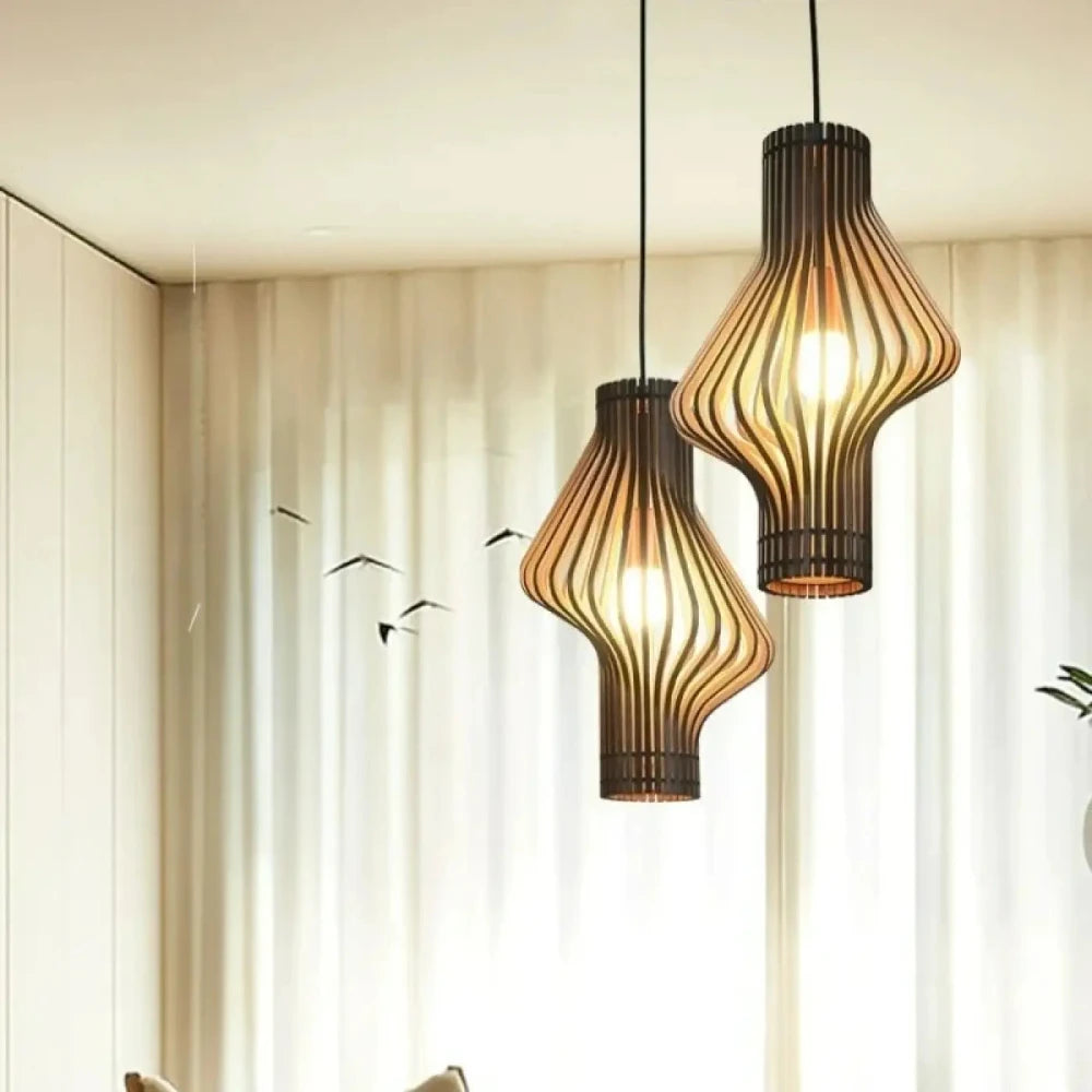Lustre bois vase lamelles naturel bohème vue de côté