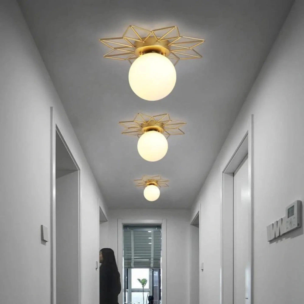 Lustre Plafonnier Soleil Laiton Opalin Dore