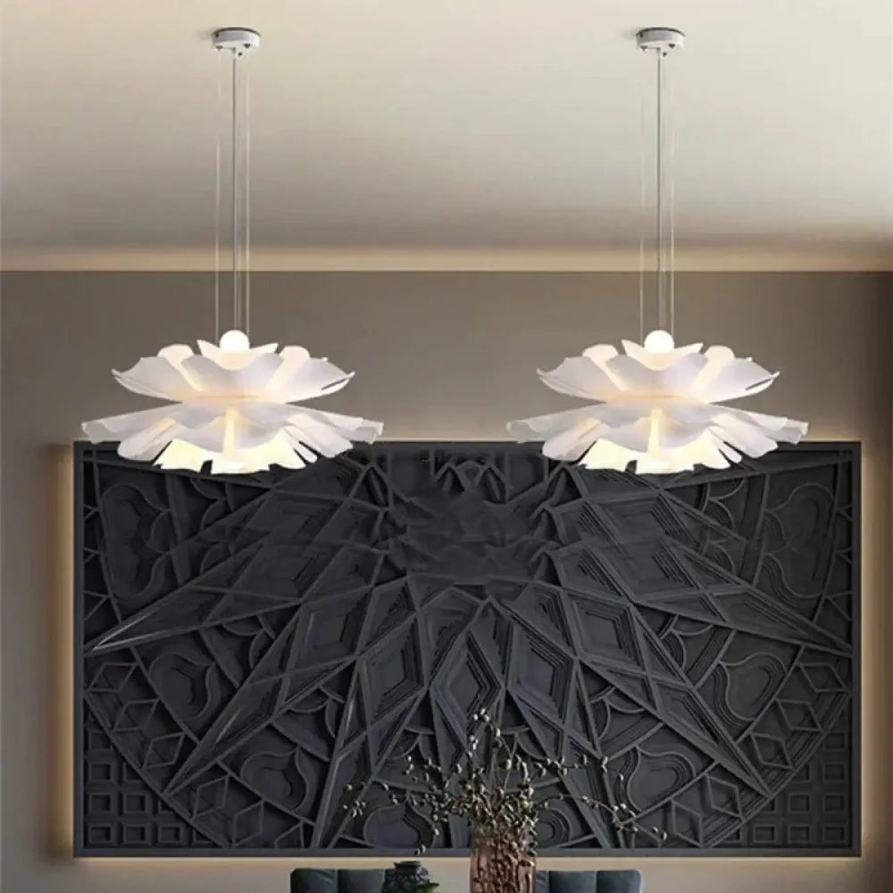 Lustre fleur blanc pétales relief format XL salon moderne