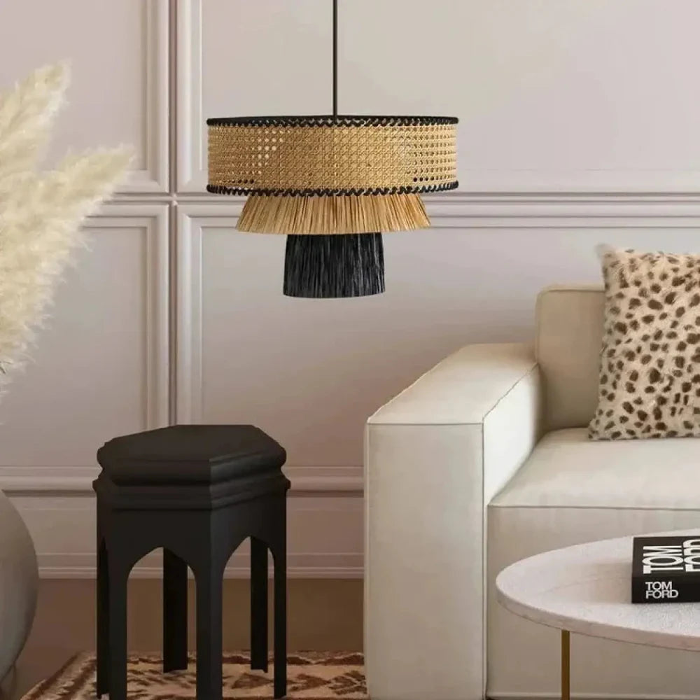 Lustre rotin tambour noir franges naturelles style bohème