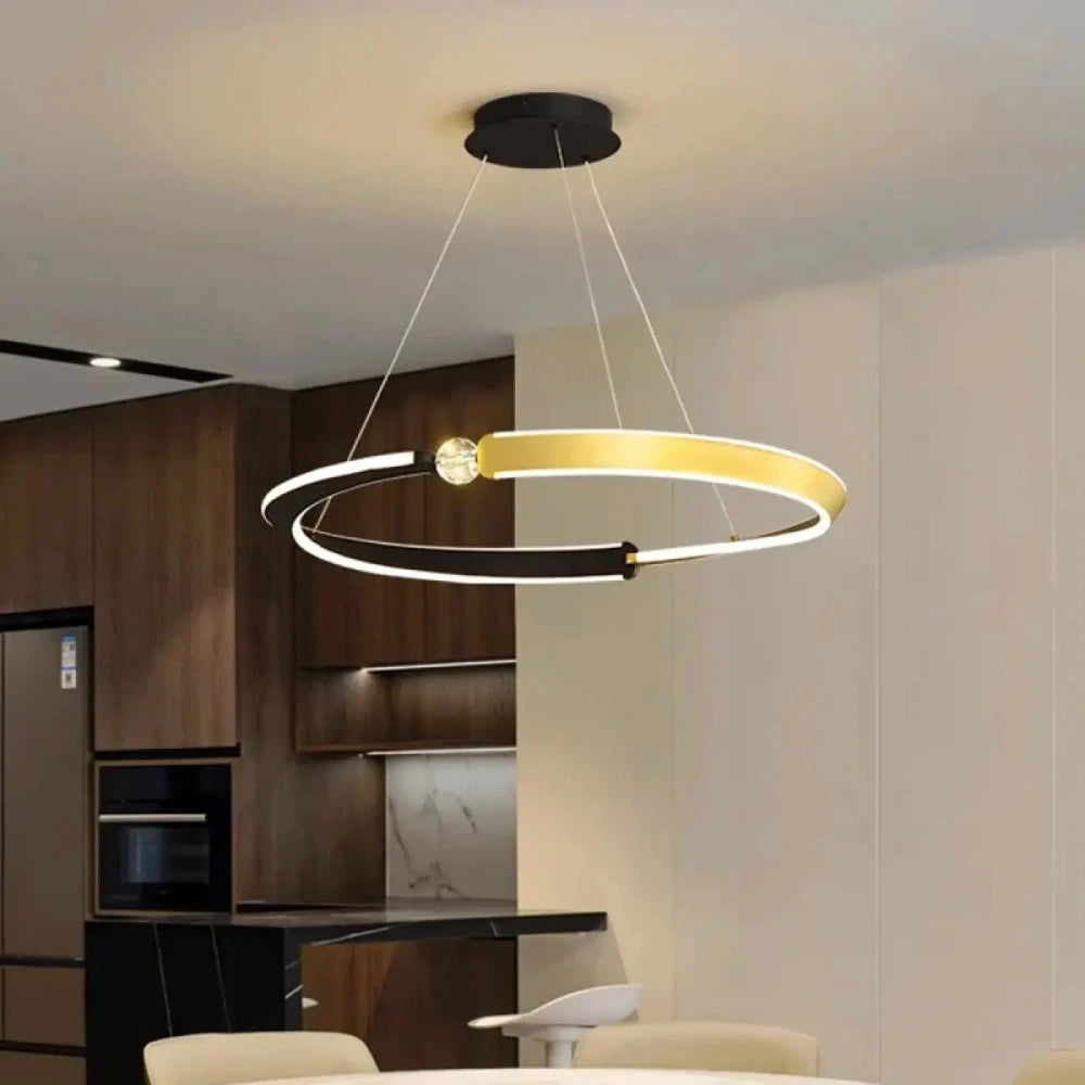 Lustre Triple Anneau Noir Dore Prestige