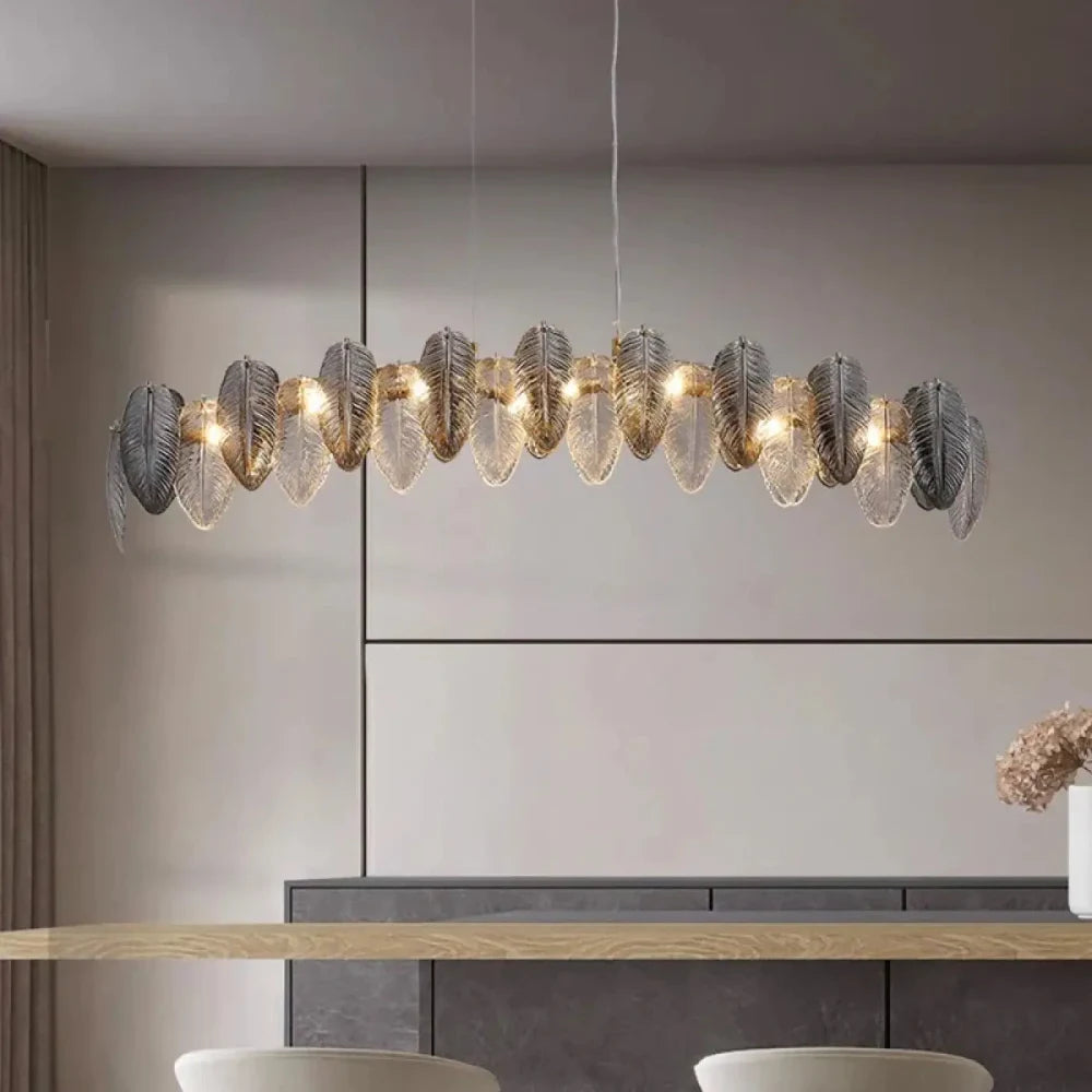 Lustre verre plumes fumé format M 120 cm au-dessus table salle à manger