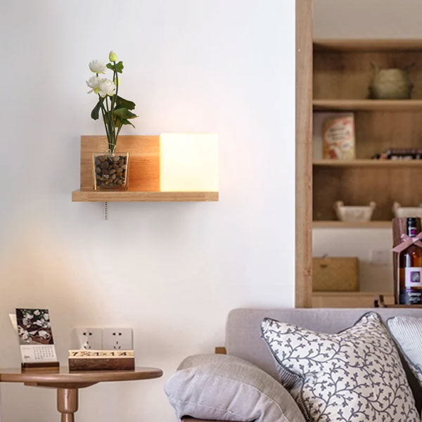 Luminaire mural en bois avec étagère intégrée et lumière douce