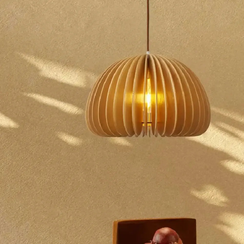 Lustre salon suspension dôme bois lattes ambiance nordique chaleureuse