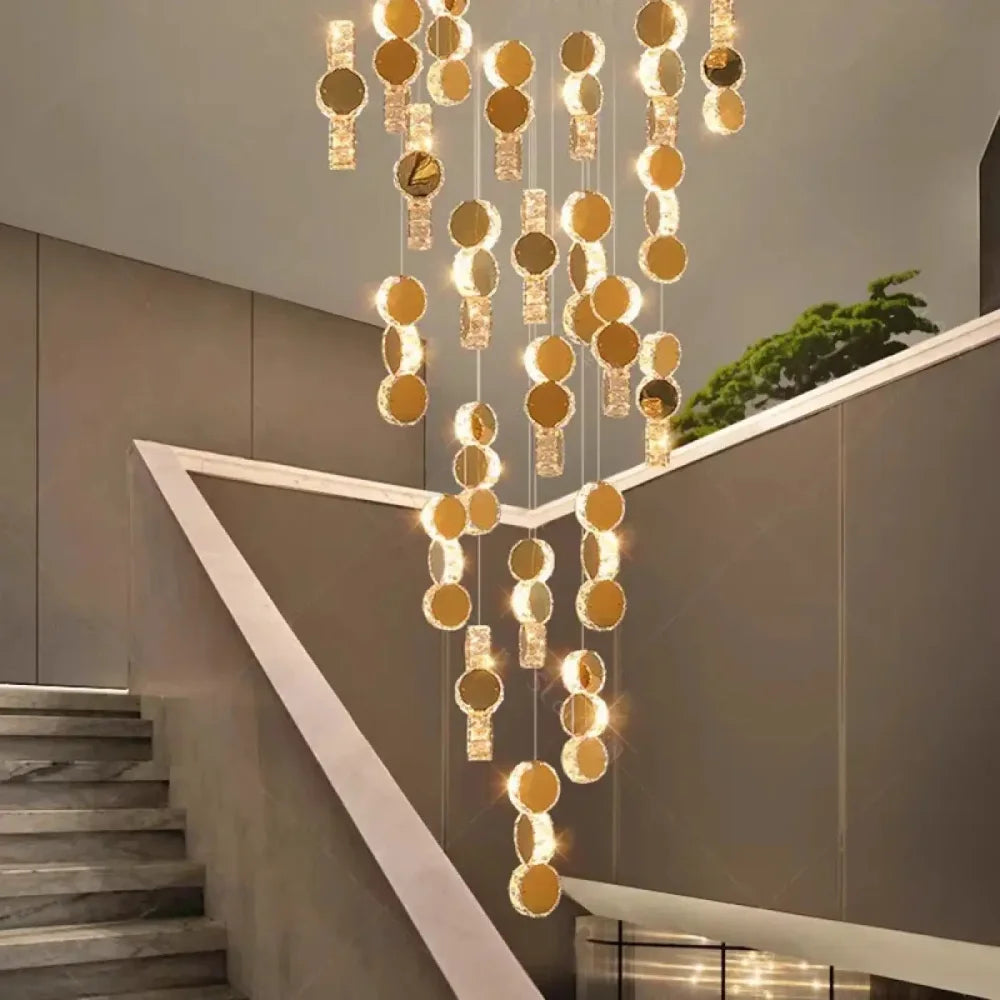 Lustre Cristal Cascade Dore Escalier