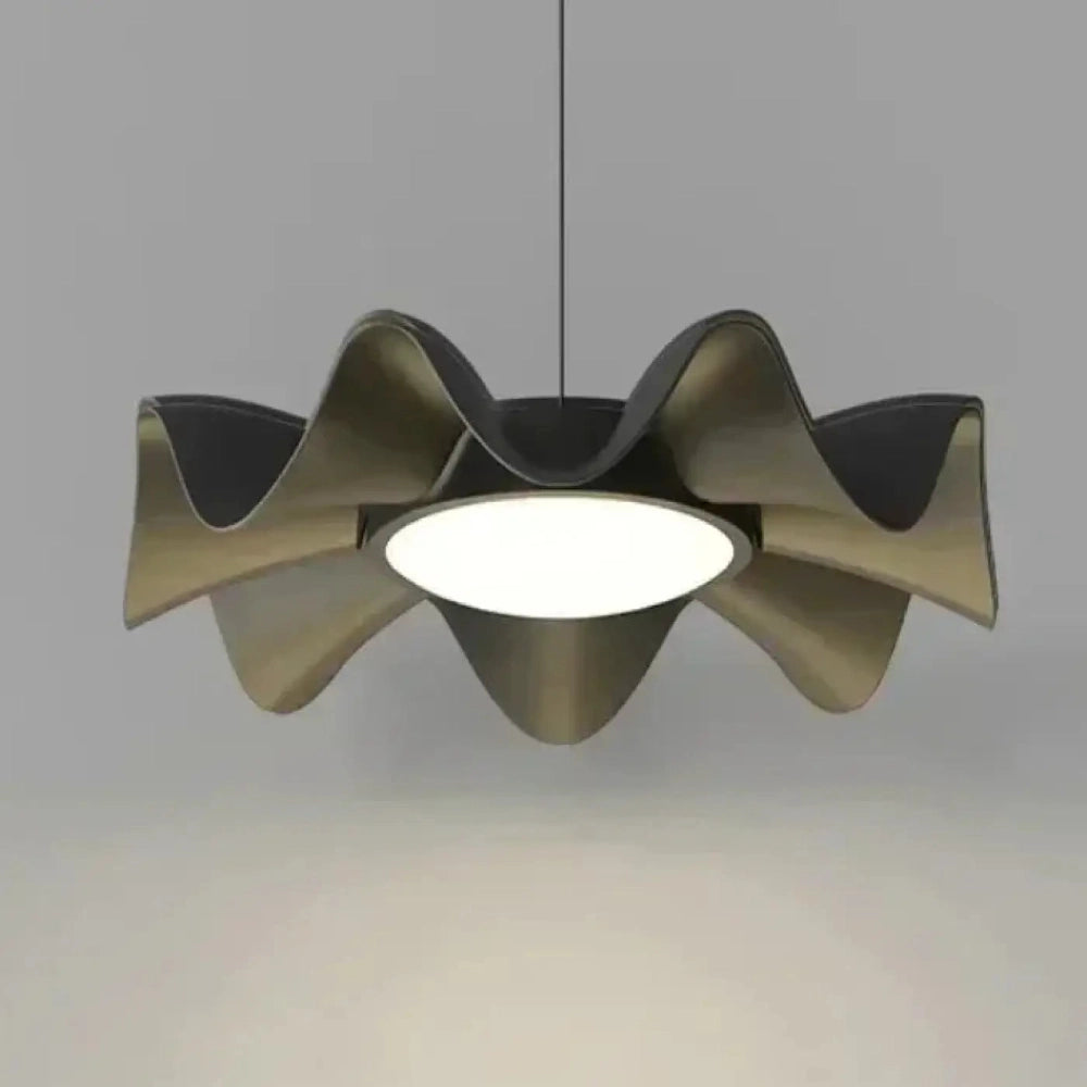 Lustre métal doré forme coquille onde suspension bicolore noir blanc