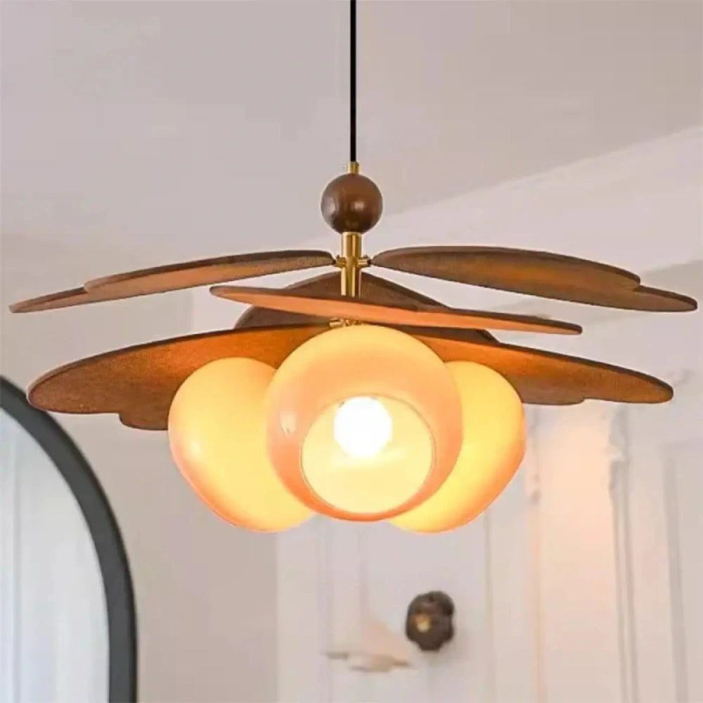 Lustre suspension noyer globe opalin doré design