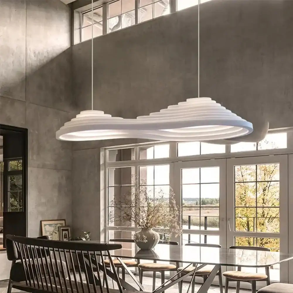 Luminaire plafonnier double ovale blanc ambiance salon contemporain