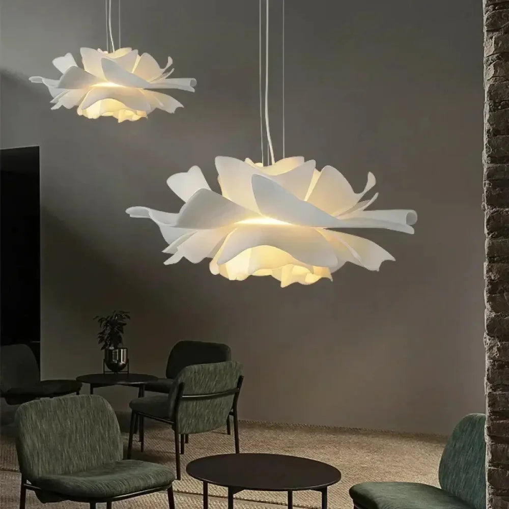 Lustre fleur pétales blanc acrylique diffusion lumière salon