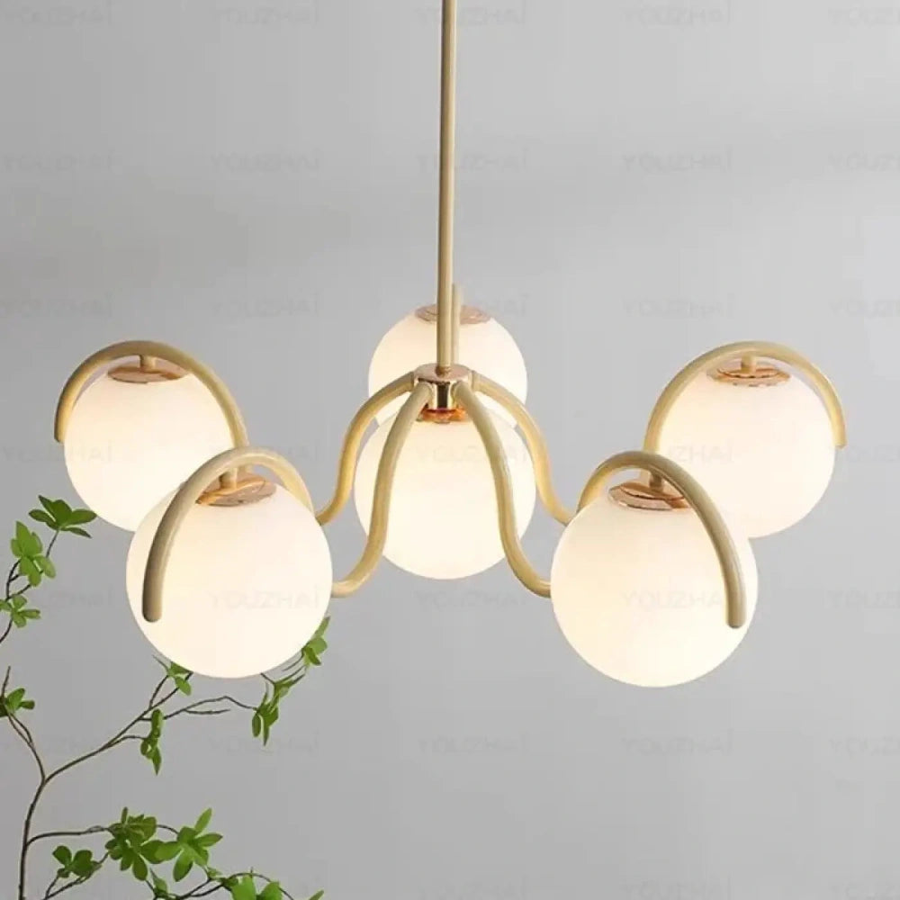 Lustre métal bras courbes globes opale blanc