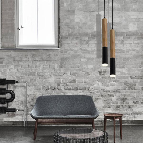 Lustre LED tube bois lumineux suspendu éclairage naturel contemporain