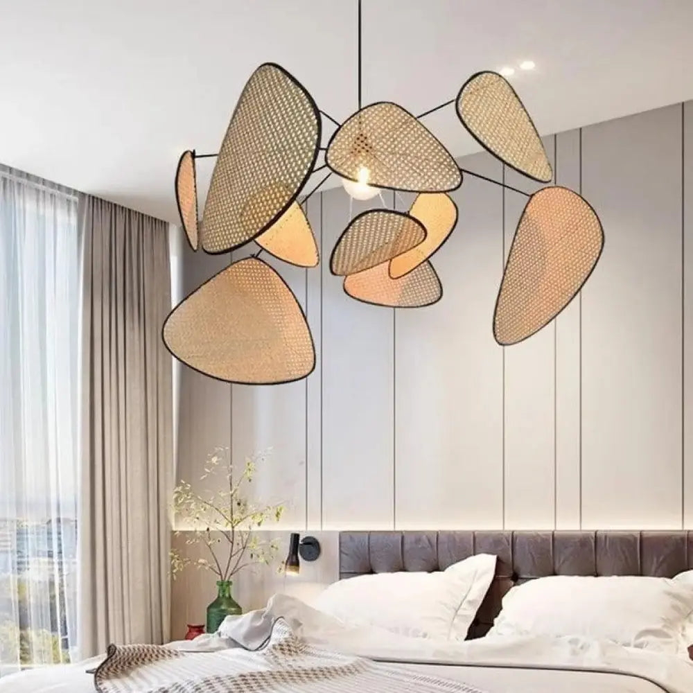 Lustre suspension cannage pétales naturel style bohème, rotin tressé, éclairage artisanal