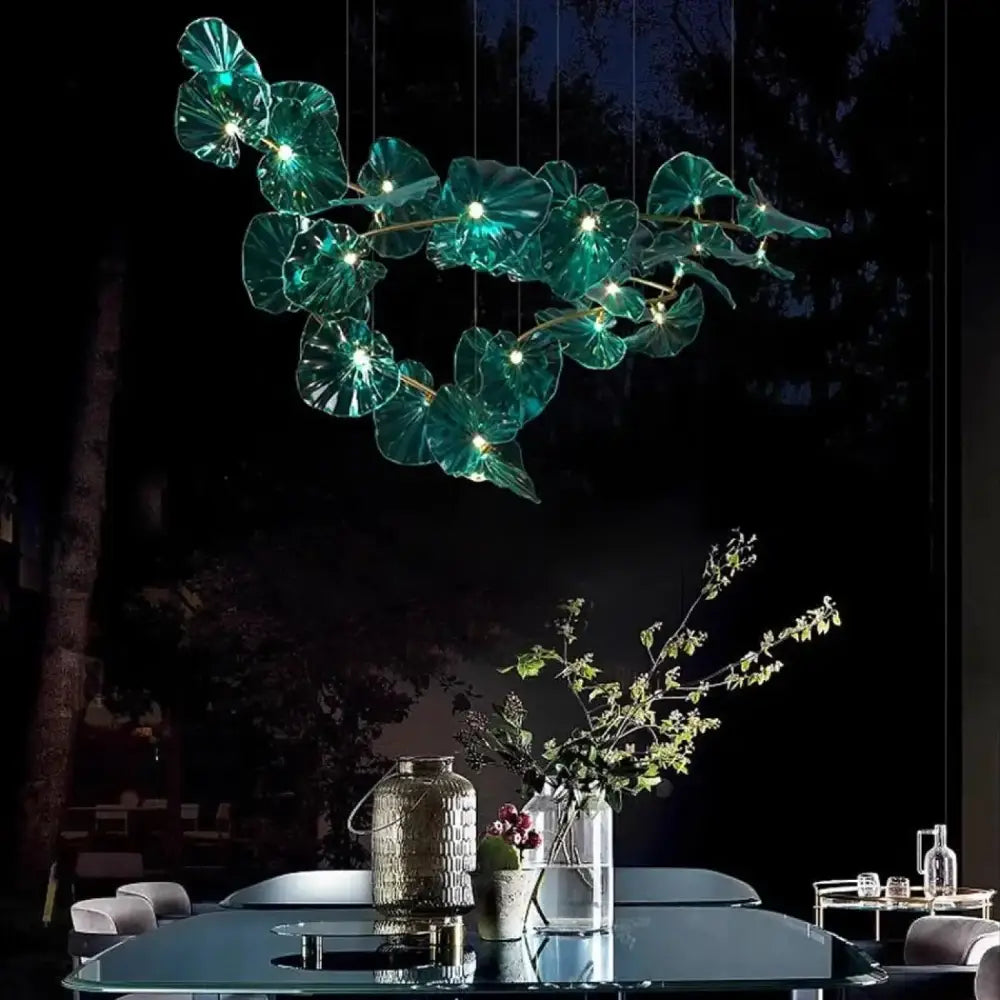 Détail feuilles verre soufflé bleu lustre ginkgo grand format