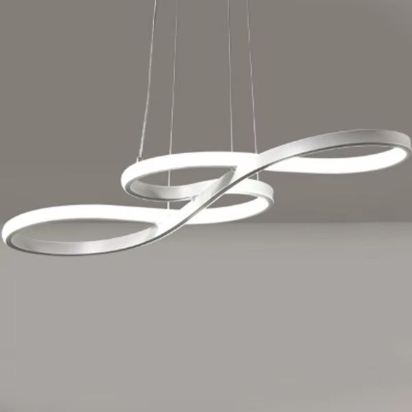 Lustre LED blanc anneaux multiples salle à manger dimmable élégant.